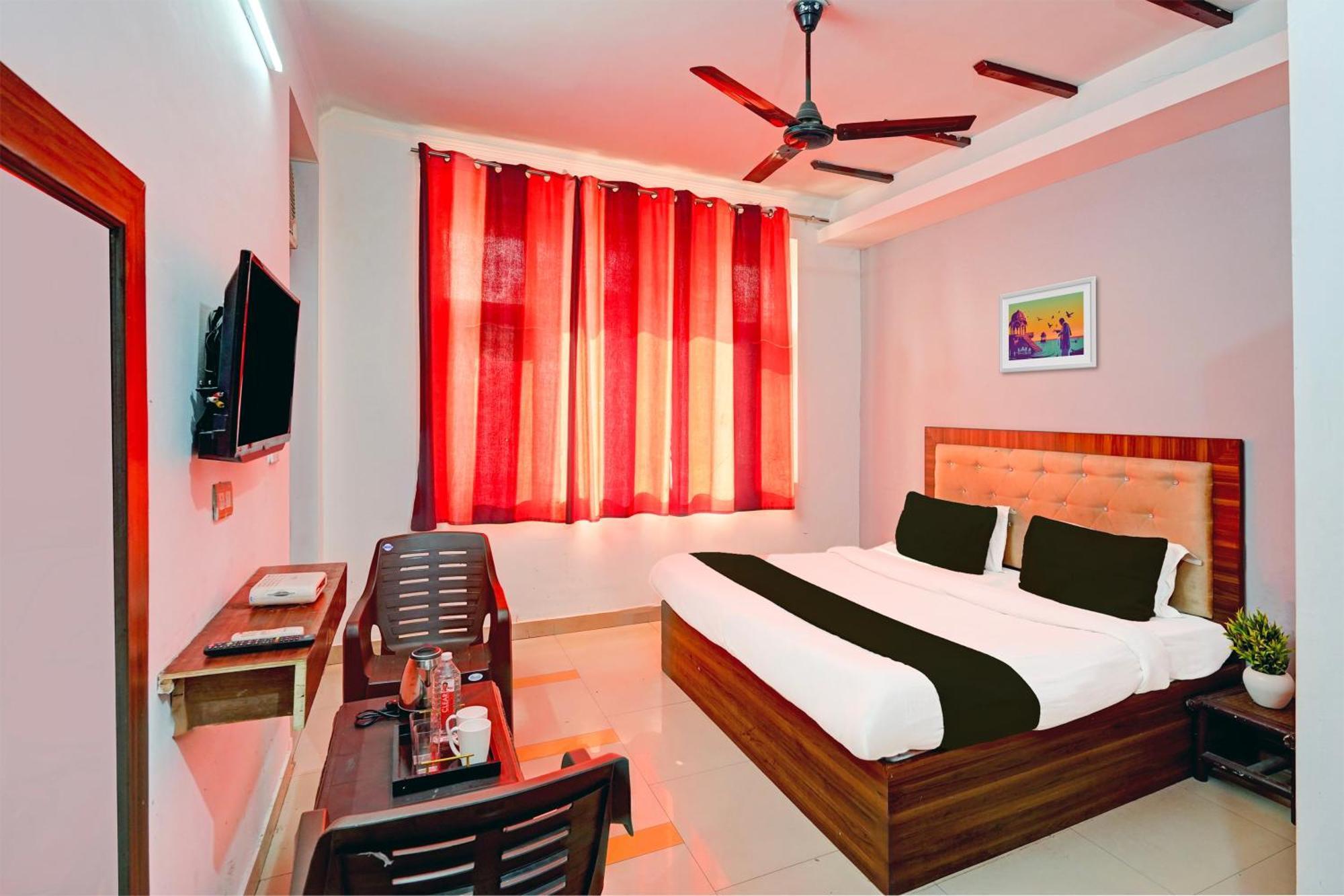 Super Hotel O Palm Dehradun Exterior photo