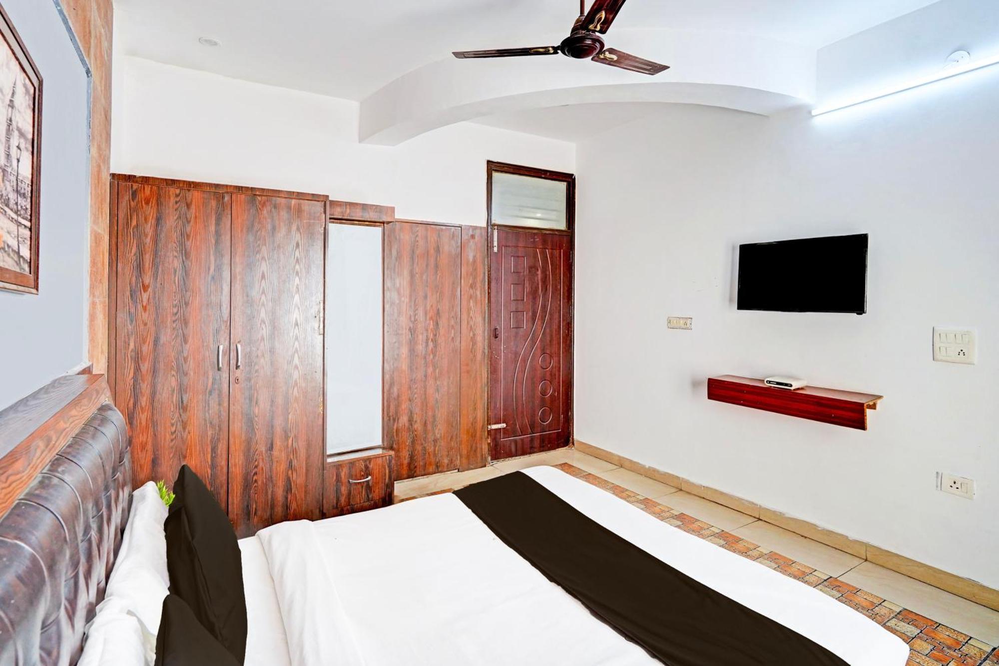 Super Hotel O Palm Dehradun Exterior photo